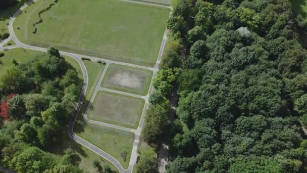 Caminhos Pedestres Campos Desportivos Área Parque Fotografia Aérea — Vídeo de Stock