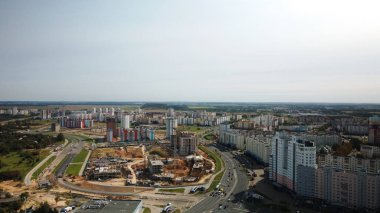 Şehir bloğu. Modern çok katlı binalar. Hava fotoğrafçılığı.