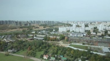 Eski sanayi bölgesi. Şehir bloğuna yakın. Hava fotoğrafçılığı.