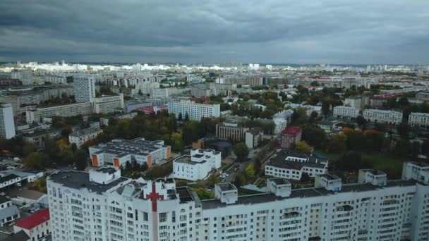 City Block Modern Multi Storey Buildings Flying Dusk Sunset Aerial — Stock Video