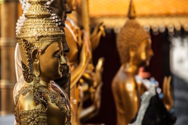 Buda Doi-Suthep Tapınağı içinde
