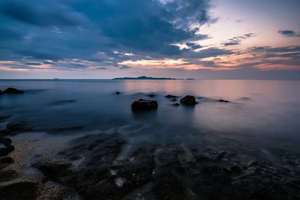 Sunset on beach — Stock Photo, Image