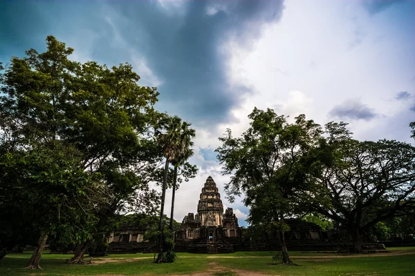 Old khmer temple — Stock Photo, Image