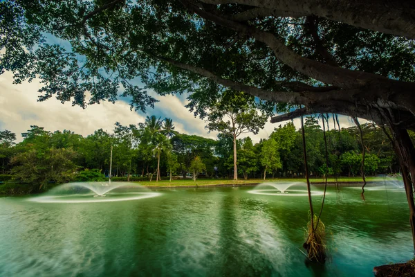 Lago perto do templo de Wat Yan — Fotografia de Stock