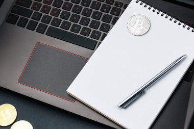 Klavyede bitcoin, masada para bitcoin