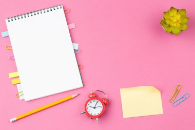 Alarmlı okul defteri