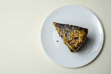 Fındıklı çikolatalı kek.