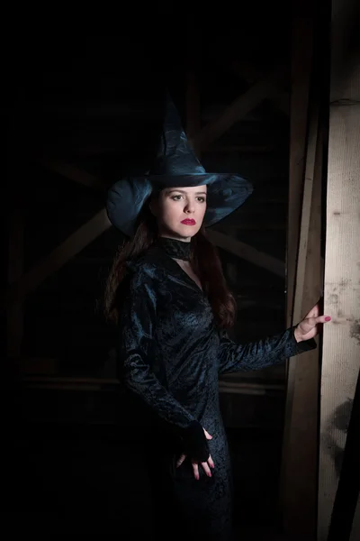 Witch. The girl in the image of the witch — Stock Photo, Image