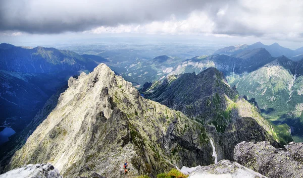 Widok z najwyższym szczytem Polska - rysy, tatra — Zdjęcie stockowe