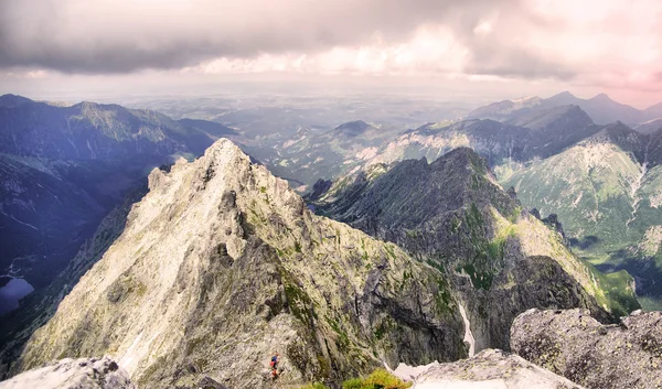 Utsikt från den högsta toppen av Polen - rysy, tatra — Stockfoto