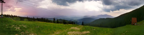 Bellissimo panorama delle montagne — Foto Stock