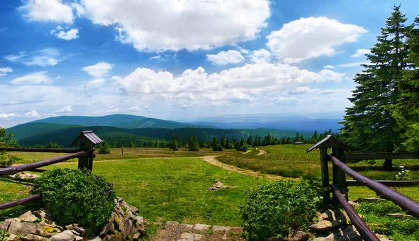 Piękna panorama gór — Zdjęcie stockowe
