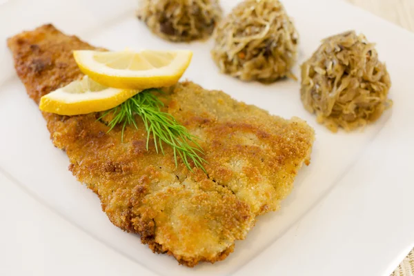 Fried fish with cabbage and mushrooms — Stock Photo, Image
