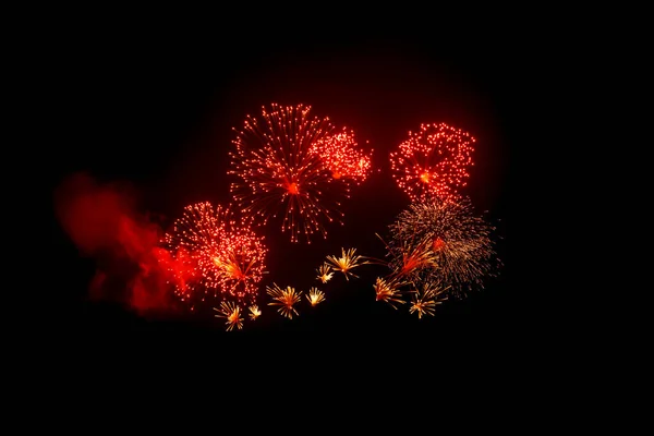 밤하늘의 아름답고 불꽃놀이 — 스톡 사진