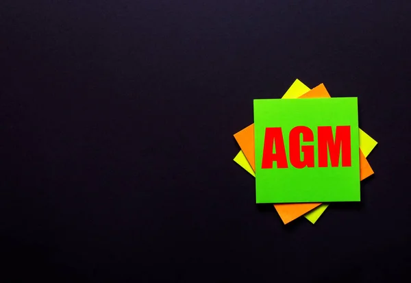 Agm Ένα Φωτεινό Αυτοκόλλητο Σκούρο Φόντο Αντιγραφή Χώρου — Φωτογραφία Αρχείου