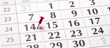 2021 takviminde kırmızıyla işaretlenmiş 14. sayı var. Organizasyon kavramı