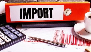 Kırmızı belge dizininde kahve, hesap makinesi ve kalemin yanında IMPORT yazıyor..