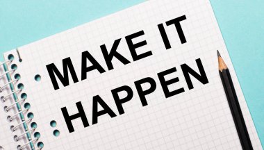 Açık mavi bir arkaplanda, üzerinde 