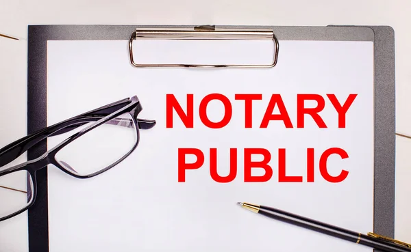 Светлом Деревянном Фоне Стаканы Ручка Лист Бумаги Текстом Notary Public — стоковое фото