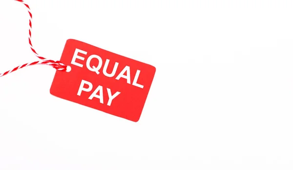 Напис Equal Pay Червоному Ціннику Світлому Фоні Рекламна Концепція Копіювати — стокове фото