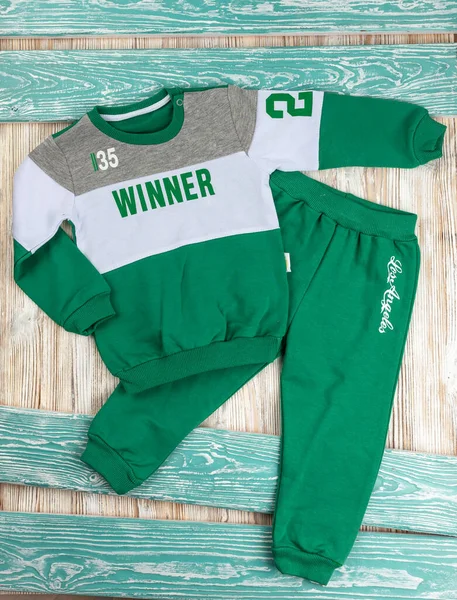 set green jogging suit with \