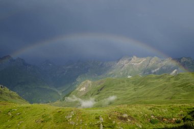 gökkuşağı, vadi de Aneou, Pireneler Ulusal Parkı, Pireneler Atlantik, Fransa