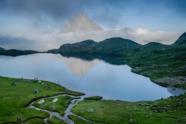 Midi Dosusu Peak 2884 Gentau Lake Ayous Lakes Tour Pyrenees — 스톡 사진