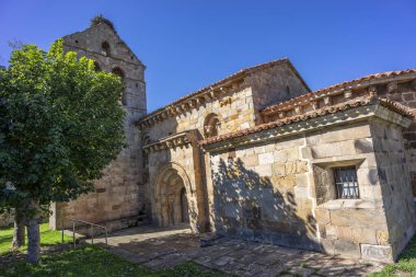 San Cipriano de Bolmir Kilisesi, 12. yüzyıldan kalma Roma tapınağı, Bolmir köyü, Campoo de Enmedio, Cantabria, İspanya