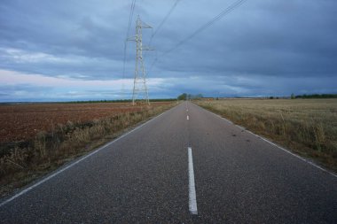 yüksek gerilim hattı, El Campillo, Zamora, Kastilya Özerk Topluluğu ve Leon, İspanya