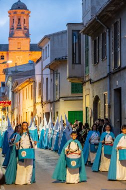 bir kardeşliğin geçişi, Kutsal Hafta alayı, Llucmajor, Mallorca, Balear Adaları, İspanya