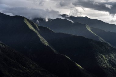 Jinjiashan Sahne Bölgesi, Siguniangshan Kasabası, Qionglai Dağları, Ngawa Tibetan ve Qiang Özerk Bölgesi, Sichuan, Çin
