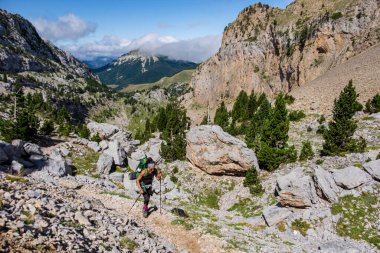 Foyas del Ingeniero, Kırlangıç rotası, Petrechema vadisi, Batı Pireneleri, Huesca, Aragon, İspanya, Avrupa