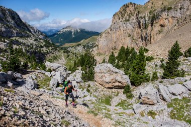 Foyas del Ingeniero, Kırlangıç rotası, Petrechema vadisi, Batı Pireneleri, Huesca, Aragon, İspanya, Avrupa