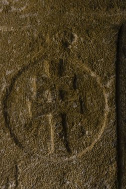 Roma sembolü, Pineta Vadisi, Pineta Vadisi, Ordesa ve Monte Perdido Ulusal Parkı, Huesca Eyaleti, Aragon, Pyrenees sıradağları, İspanya