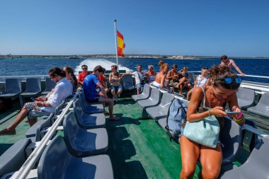 İbiza 'dan Formentera' ya feribot, La Savina limanı, Formentera, Balear Adaları, İspanya