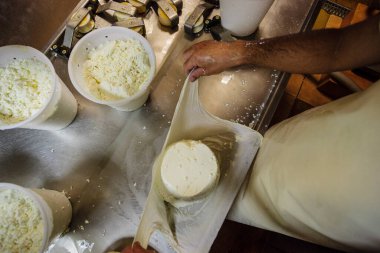 Zanaatkar peyniri Binigarba - Mahon zanaatkar namesi - finca Binigarba, Ciutadella, Menorca, Balear Adaları, İspanya