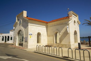 Liman tesisleri. Fornell Körfezi. Menorka. Biyosfer rezervi. Balear Adaları. İspanya.