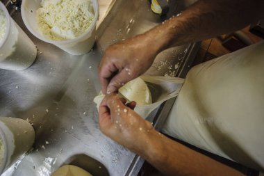 Zanaatkar peyniri Binigarba - Mahon zanaatkar namesi - finca Binigarba, Ciutadella, Menorca, Balear Adaları, İspanya