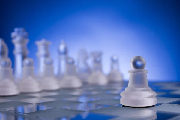 Chess face to face, first step. Copy space for text — Stock Photo, Image