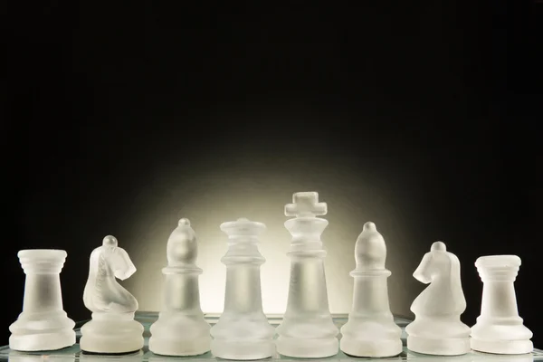 Σκάκι πρόσωπο με πρόσωπο, πρώτο βήμα. Αντίγραφο χώρο για κείμενο — Φωτογραφία Αρχείου