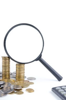 Büyüteç camı dolar, arama bilgi ile para