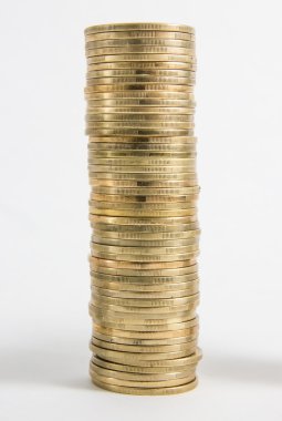 Beyaz arka plan üzerinde izole sikke sütun