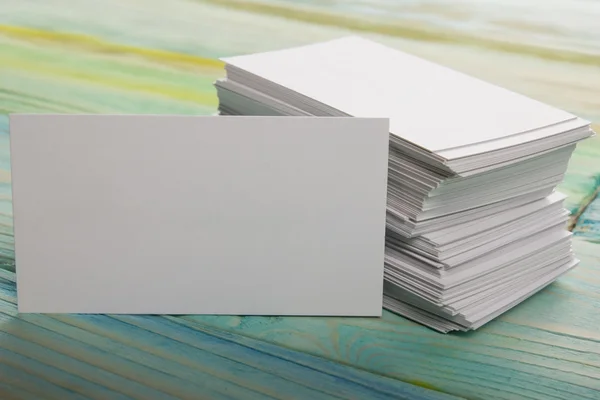 Blanco en blanco paquete de identidad corporativa tarjeta de visita de negocios, regalo — Foto de Stock