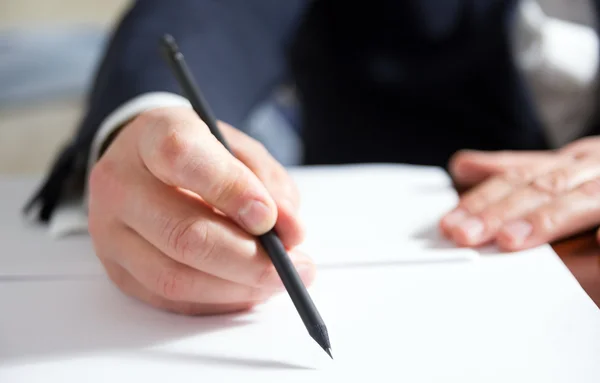 Businessmans hand signing papers. Lawyer, realtor, businessman — Stock Photo, Image