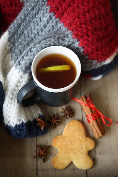 Tea and scarf — Stock Photo, Image