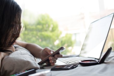 Sıkıcı çalışma tatil.