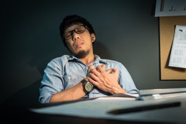 Ne zaman o iş çok hasta, kalp krizi veya kalp yetmezliği tasarımcısı olmak