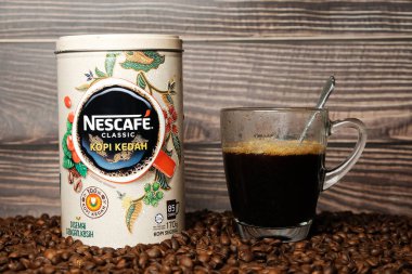 Sınırlı sayıda Nescafe Klasik Kopi Kedah kutusu ve kahve çekirdeği üzerinde sıcak içecekler. Bu sürüm Kedah 'daki yerel kahve endüstrisini artırmaya yardımcı oluyor..