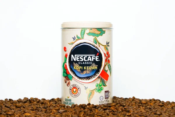 Лимитированная Серия Nescafe Classic Канистра Kedah Кофейной Гуще Издание Поможет — стоковое фото