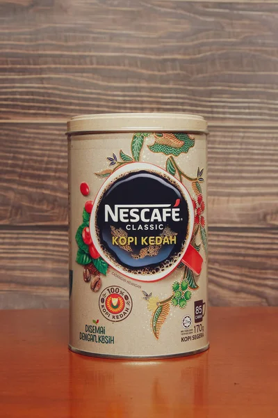 Классическая Фотография Контейнера Nescafe Classic Kopi Kedah Столе Издание Поможет — стоковое фото